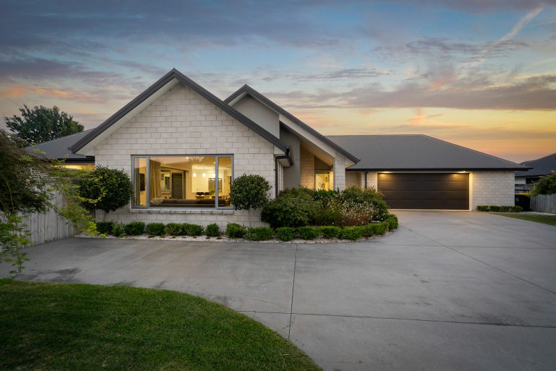 17 Henry Bell Close, Leamington, Cambridge - Carousel 1