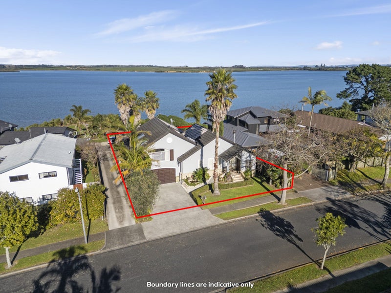 35 St Annes Crescent, Wattle Downs, Auckland - Carousel 2