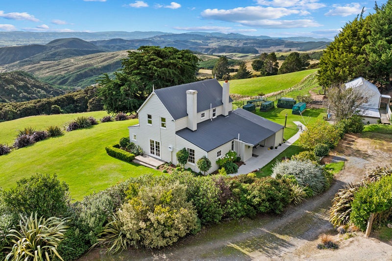 477 Finlayson Road, Taieri Beach, Taieri Mouth - Carousel 2