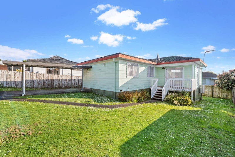 2/14 Silver Creek Road, Weymouth, Auckland - Carousel 1