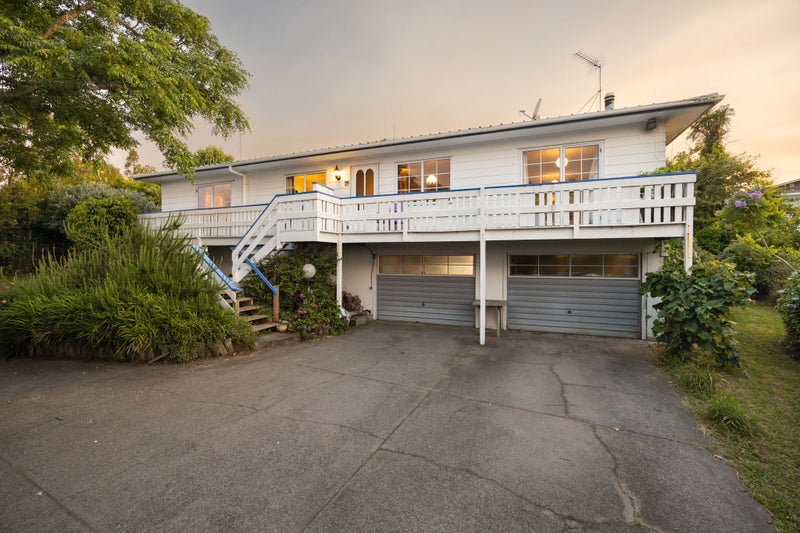 38 Velma Crescent, Nawton, Hamilton - Carousel 1