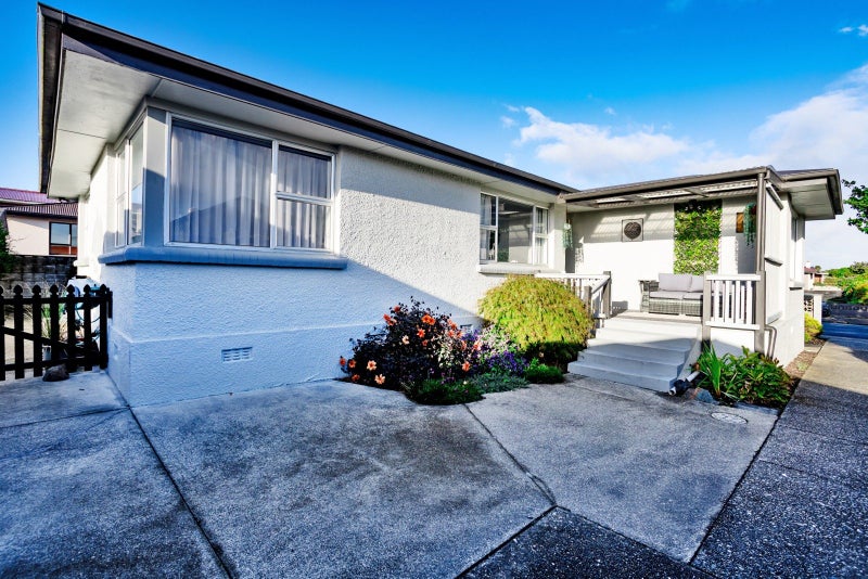 5 Pine Crescent, Hargest, Invercargill - Carousel 1