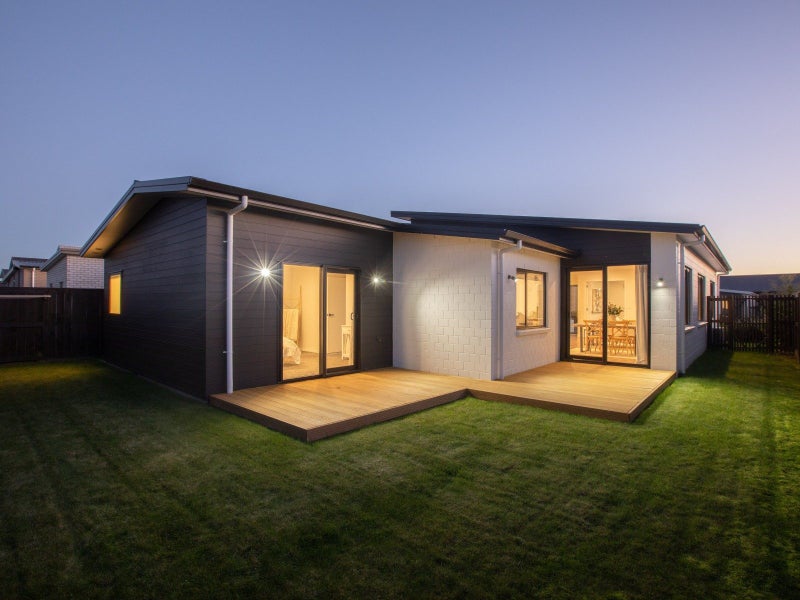 18 Ogilvie Avenue, Chartwell, Hamilton - Carousel 2