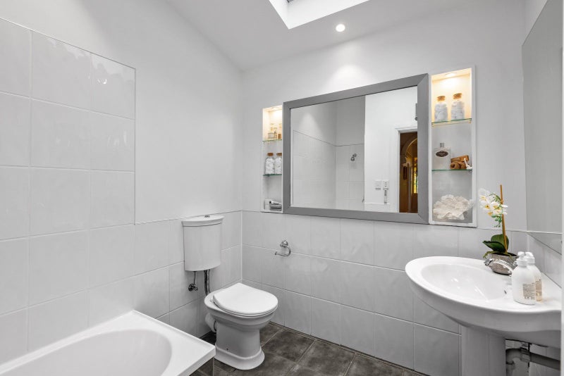14 Weston Road, St Albans, Christchurch - Carousel 19