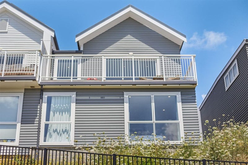 8 Kopua Place, Whitby, Porirua - Carousel 18