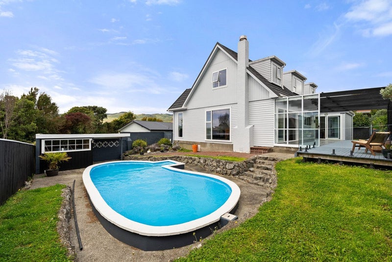 3 Gonville Street, Tawa, Wellington - Carousel 2