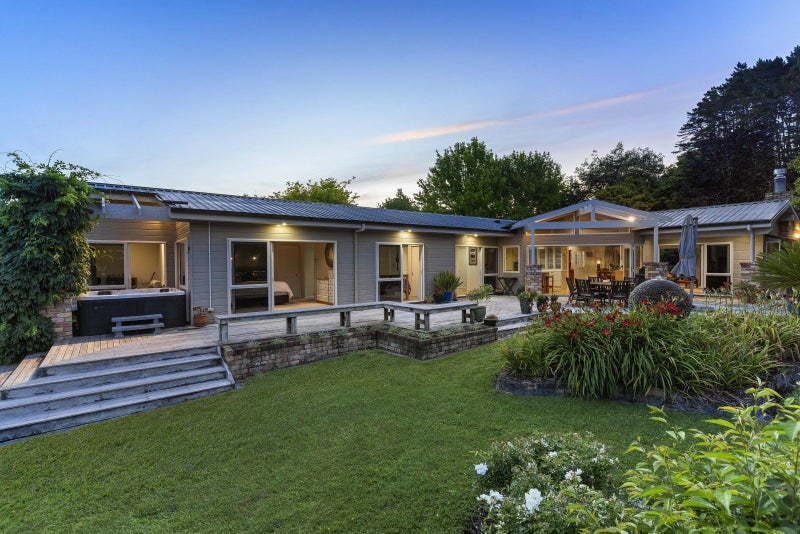 196 Blackbridge Road, Albany - Carousel 1