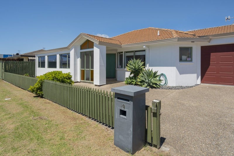 19 Matapihi Road, Mount Maunganui - Carousel 2