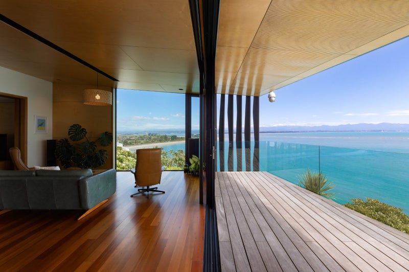 36 The Cliffs, Britannia Heights, Nelson - Carousel 2