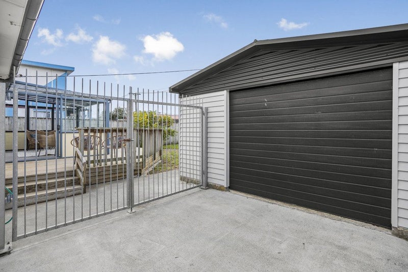 17 Chapman Crescent, Naenae, Lower Hutt - Carousel 19