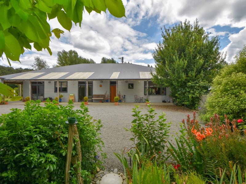 Property Valuation for 20 Haringa Road, Carrington, Carterton Trade