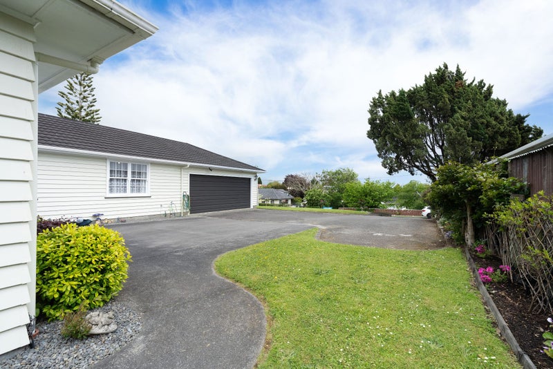 54 Kawiu Road, Levin, Levin - Carousel 44