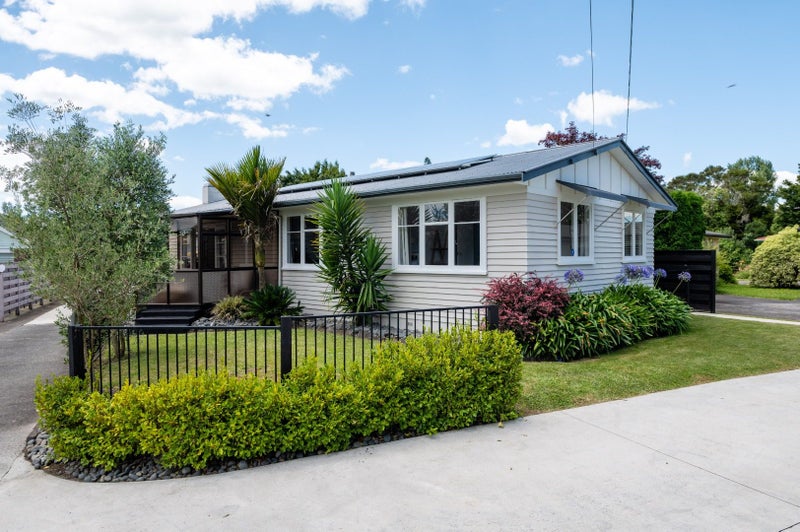 7 Winstone Avenue, Chartwell, Hamilton - Carousel 2