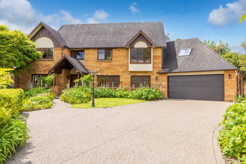 1102 River Road, Flagstaff, Hamilton - Carousel 2