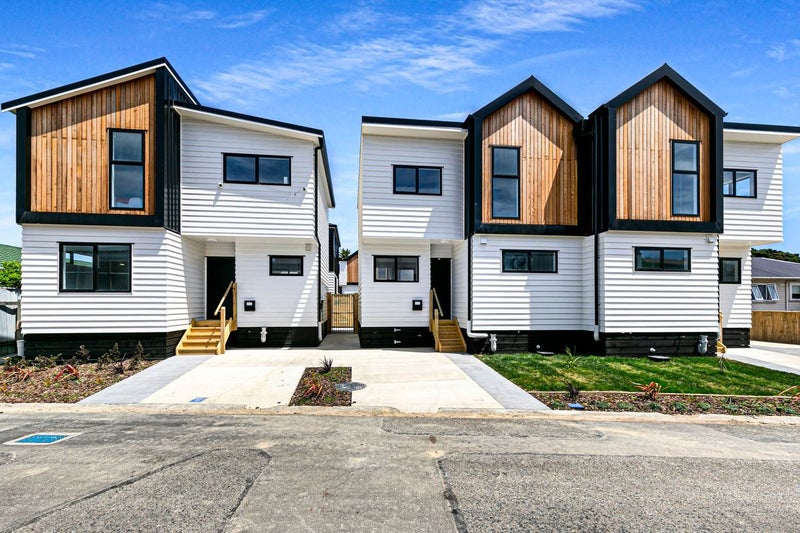 1/57 Main Road, Wainuiomata, Lower Hutt - Carousel 1