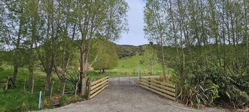 525 Makara Road, Mākara, Wellington - Carousel 1