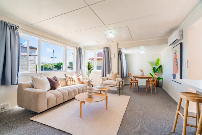 51 Saxbys Road, Deanwell, Hamilton - Carousel 2