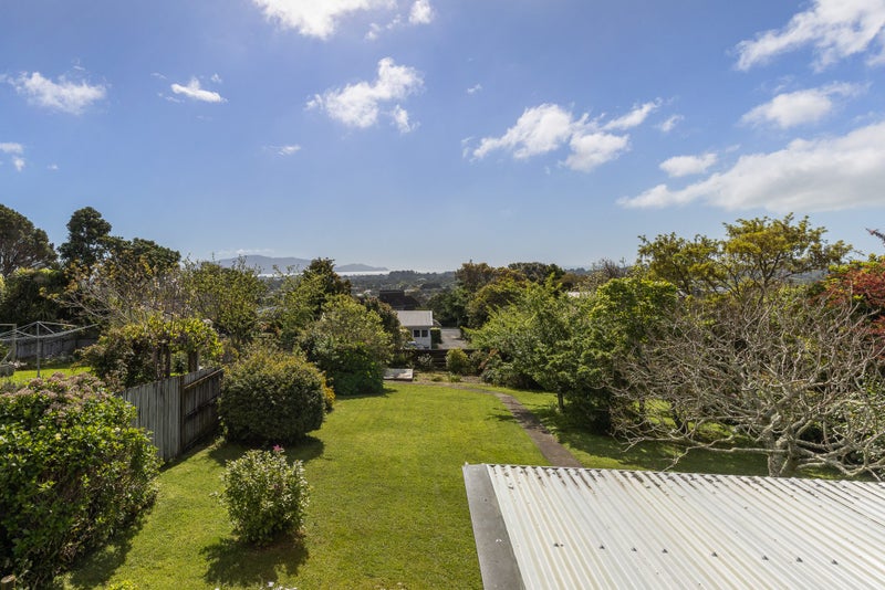 28 Kotare Street, Waikanae - Carousel 2
