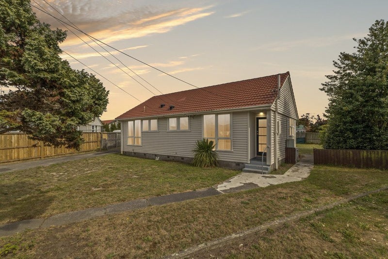7 Betty Place, Aranui, Christchurch - Carousel 1