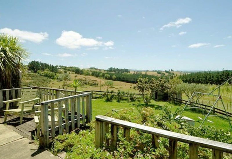19 Spur Road, Silverdale, Rodney, Auckland - Carousel 2