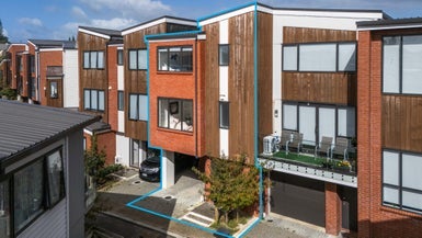 6 Te Rorea Lane, Mount Roskill, Auckland - Carousel 1