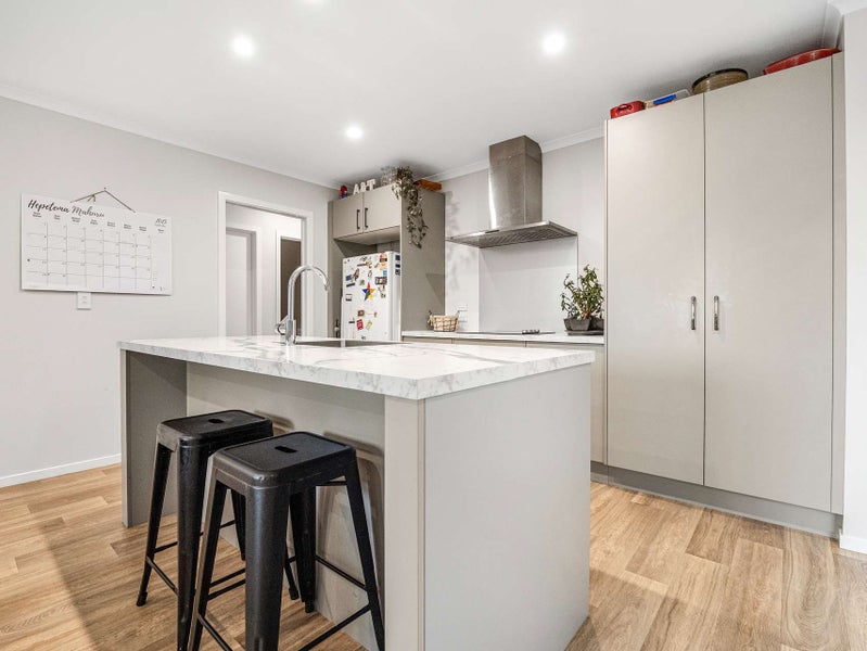 12 Rolleston Street, Kihikihi, Te Awamutu - Carousel 1