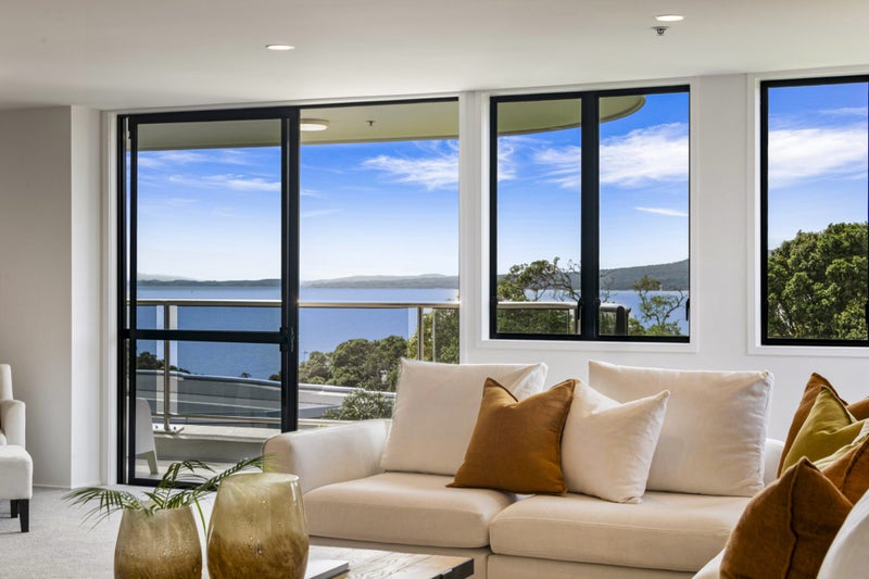 4C/173 Hurstmere Road, Takapuna, Auckland - Carousel 2