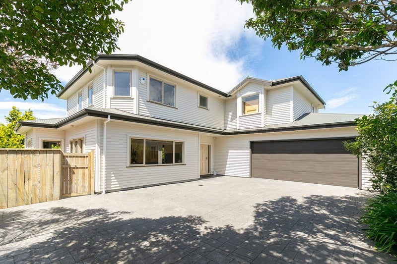 23 Chippenham Grove, Churton Park, Wellington - Carousel 1