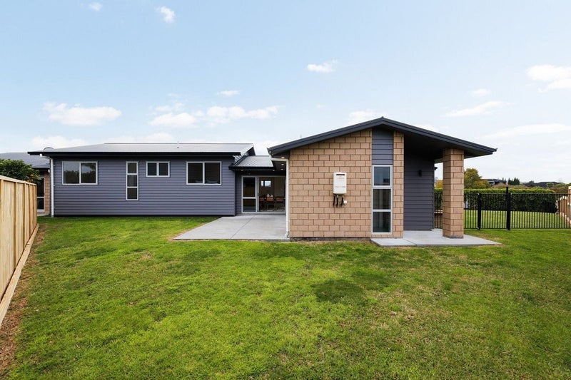 8 Amaril Lane, Flagstaff, Hamilton - Carousel 24