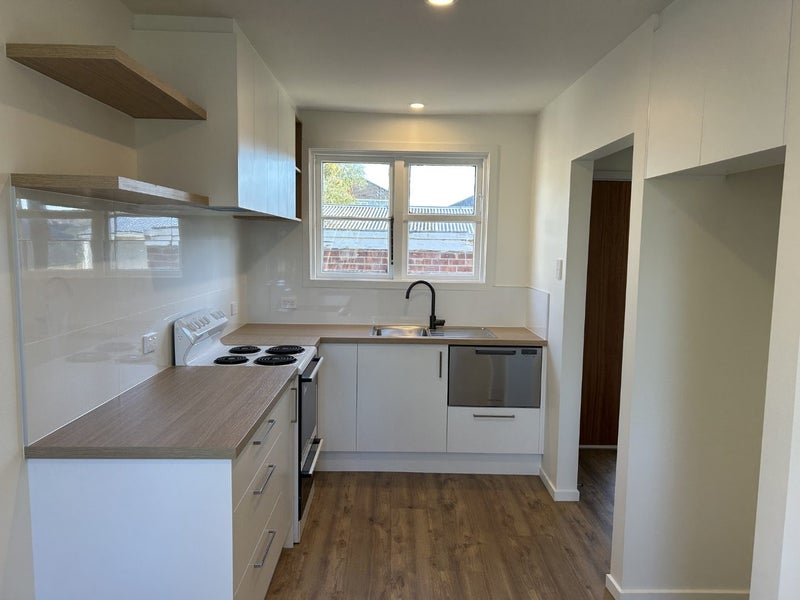 21 Bateman Avenue, Bryndwr, Christchurch - Carousel 2