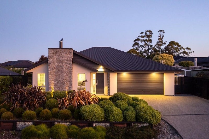 21 Les Wakefield Road, Mapua - Carousel 1
