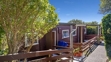 18 Edgeware Road, Wilton, Wellington - Carousel 1