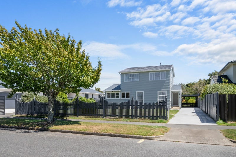 48 Fraser Crescent, Elderslea, Upper Hutt - Carousel 1