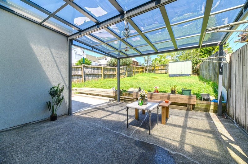 6 Kona Crescent, Henderson, Waitakere City, Auckland - Carousel 2