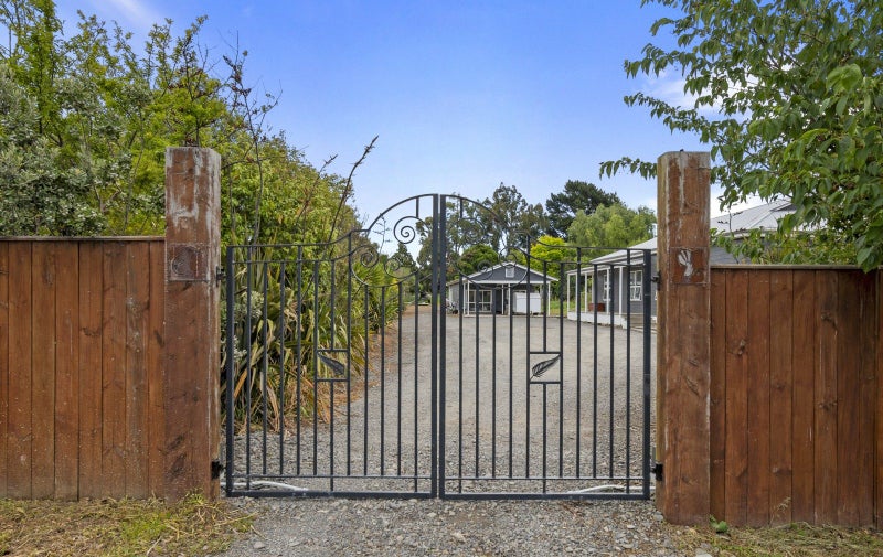 24 Clive Street, Feilding - Carousel 22