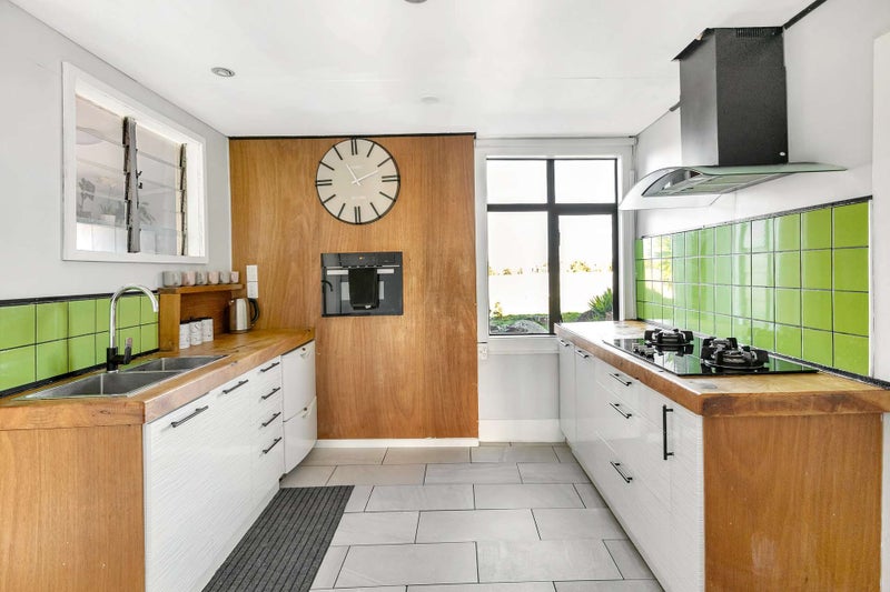 24 Coates Street, Westport, Westport - Carousel 2