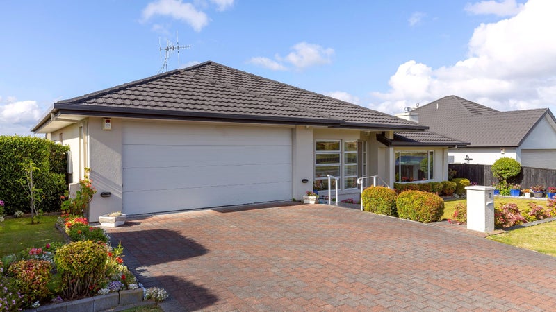17 Acacia Bay Road, Nukuhau, Taupo - Carousel 1