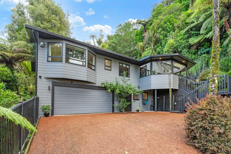 205 Shaw Road, Titirangi, Auckland - Carousel 1