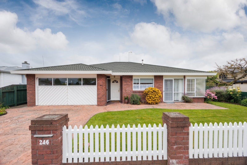 246 Albert Street, Hokowhitu, Palmerston North - Carousel 1