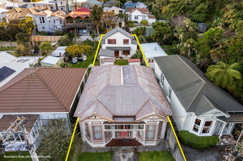 7 Ranfurly Terrace, Mount Cook, Wellington - Carousel 1