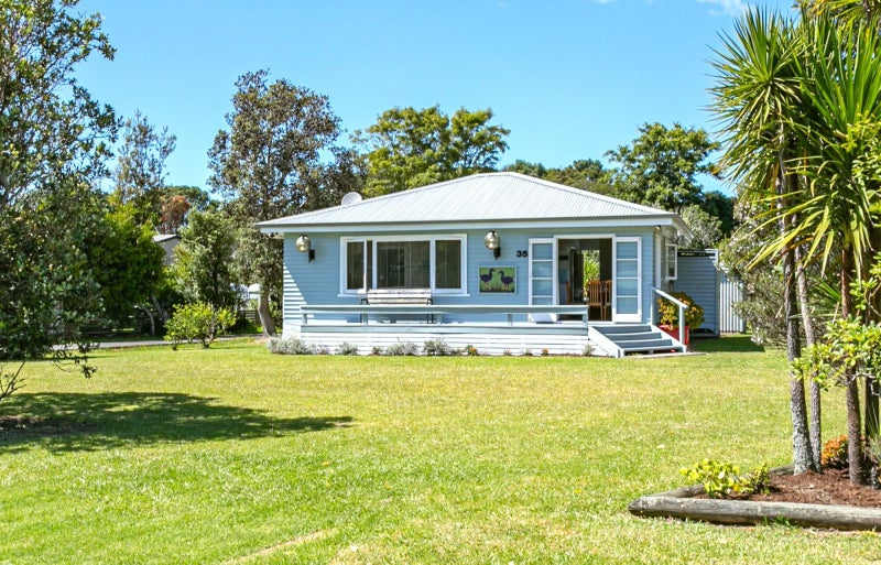 35 Marlin Place, Whiritoa, Waihi - Carousel 1