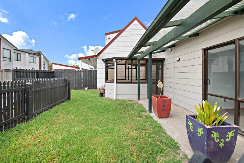 2/27 Buckingham Crescent, Papatoetoe, Auckland - Carousel 12