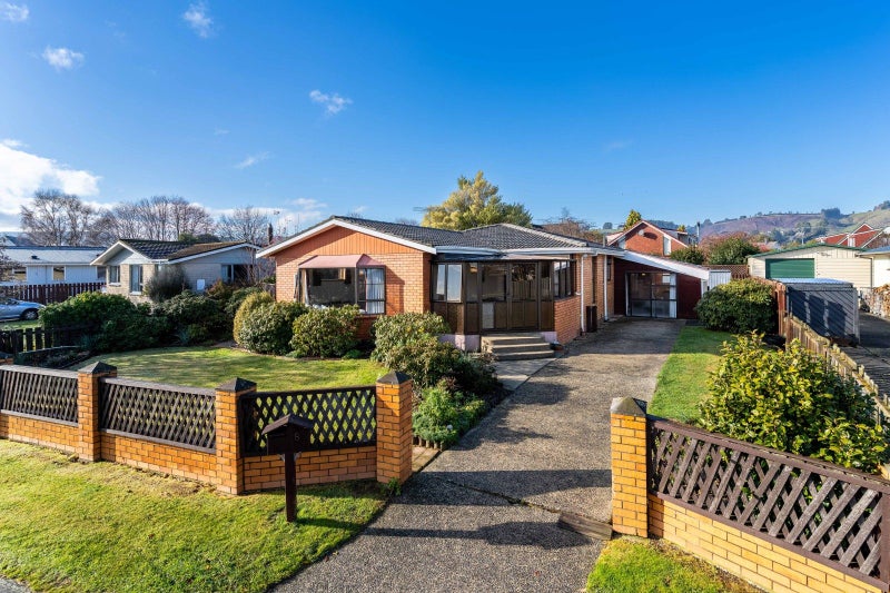 8 Elmwood Drive, Mosgiel, Mosgiel - Carousel 1