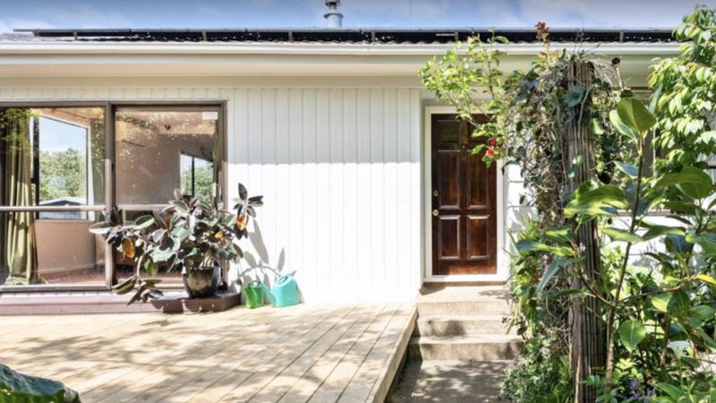 157 Gills Road, Half Moon Bay, Auckland - Carousel 1