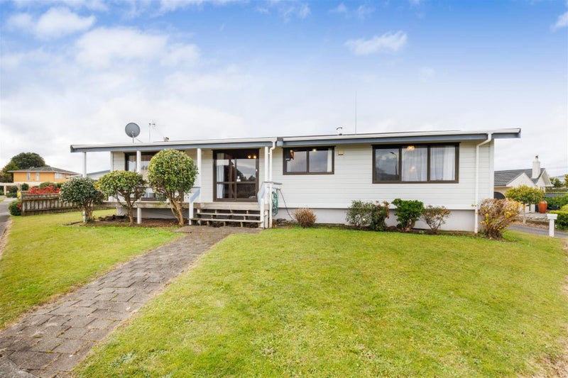 26 Armagh Terrace, Marton - Carousel 1