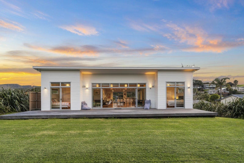 15 Waterman Drive, Langs Beach, Waipu - Carousel 2