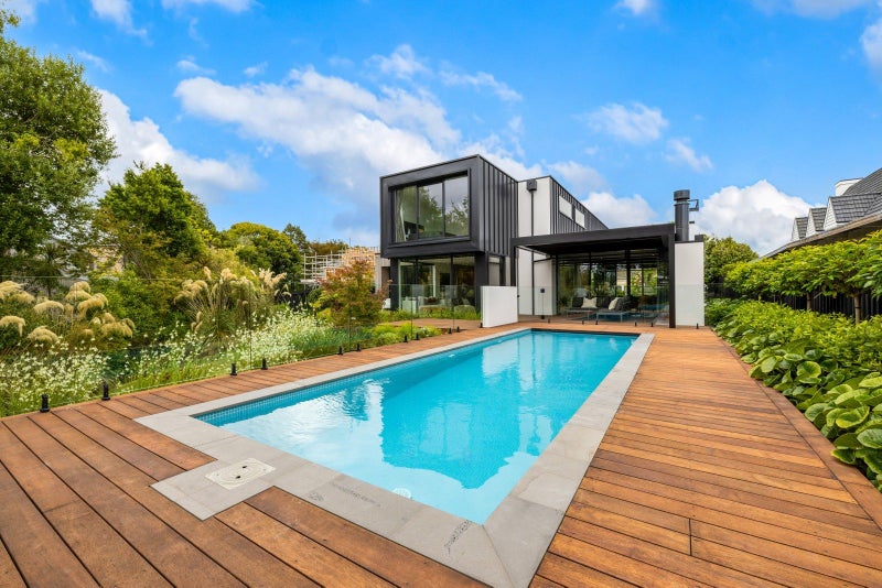 32 Chapter Street, St Albans, Christchurch - Carousel 1