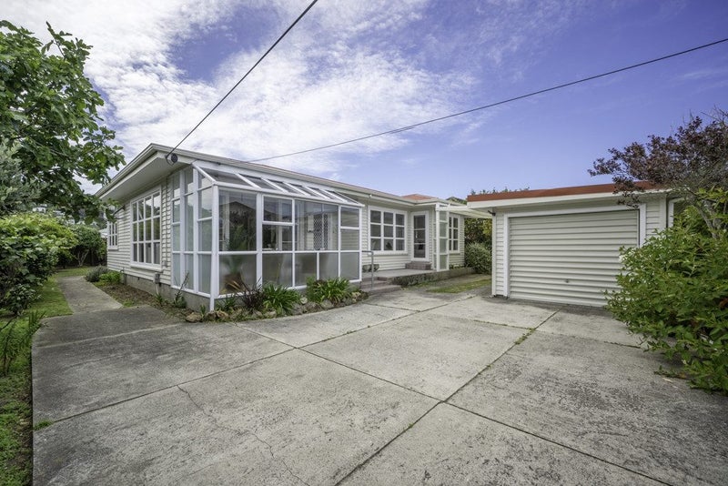 44 Ellesmere Avenue, Miramar, Wellington - Carousel 1