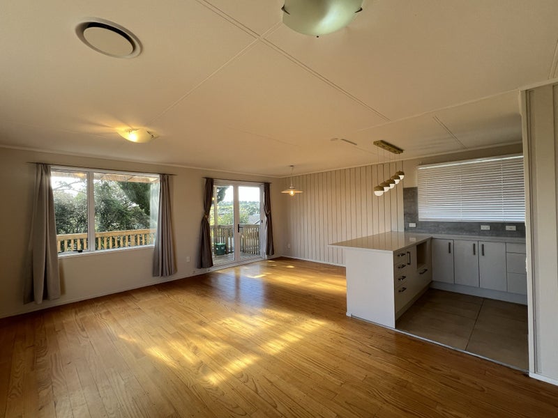 30 Ripon Crescent, Meadowbank, Auckland - Carousel 1