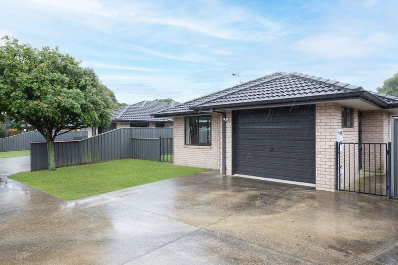 132 Brookfield Street, Hamilton East, Hamilton - Carousel 16